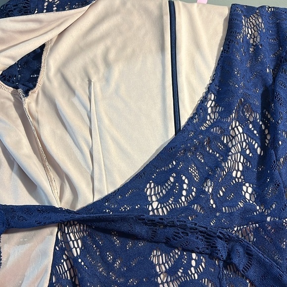 NWOT- $198 Lilly Pulitzer Tiki Wrap Dress Navy Lace Fully Lined Romper Small - Picture 10 of 15